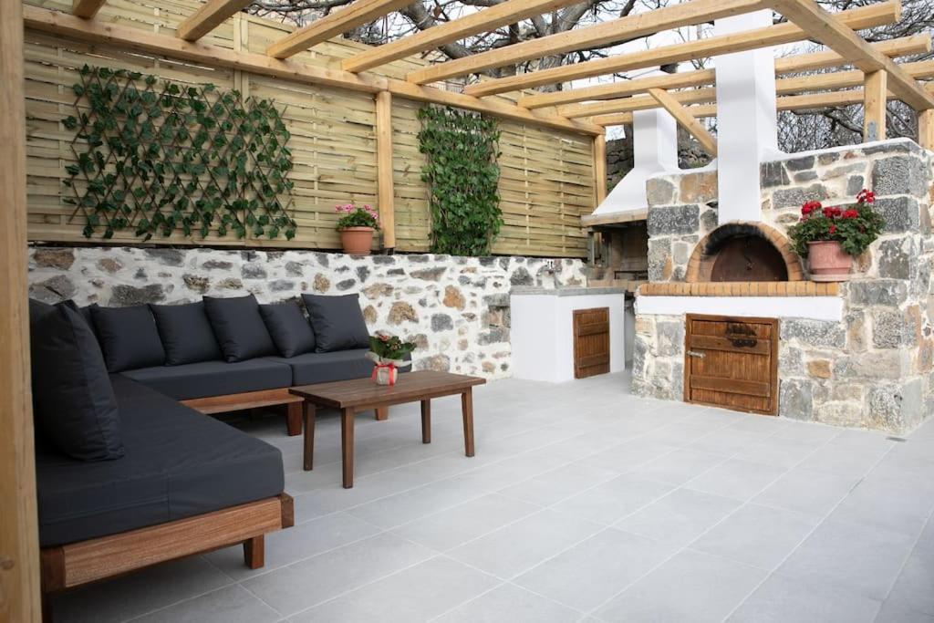Lasithi Luxury Villa Mesa Lasithi Exterior photo