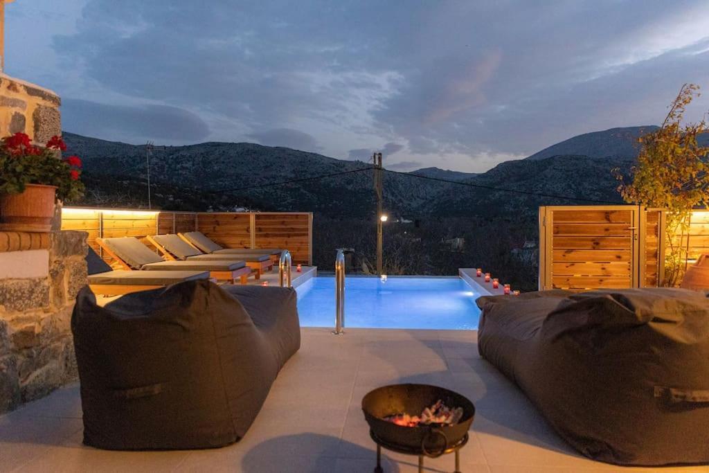 Lasithi Luxury Villa Mesa Lasithi Exterior photo